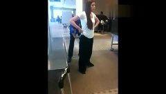 女生下体视频,揭秘女生下体视频背后的故事