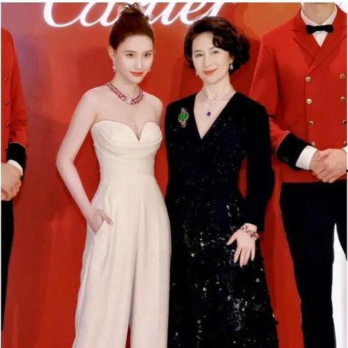 何超琼视频,传奇女商人的人生智慧与商业传奇