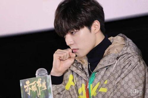 陈立农吃瓜爆料图片高清,高清图片引网友热议